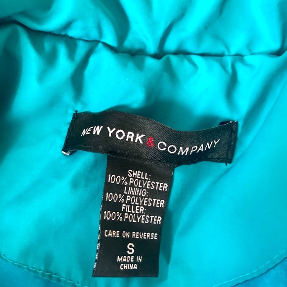 New York & Co woman’s small turquoise puffy coat. - Picture 2 of 3